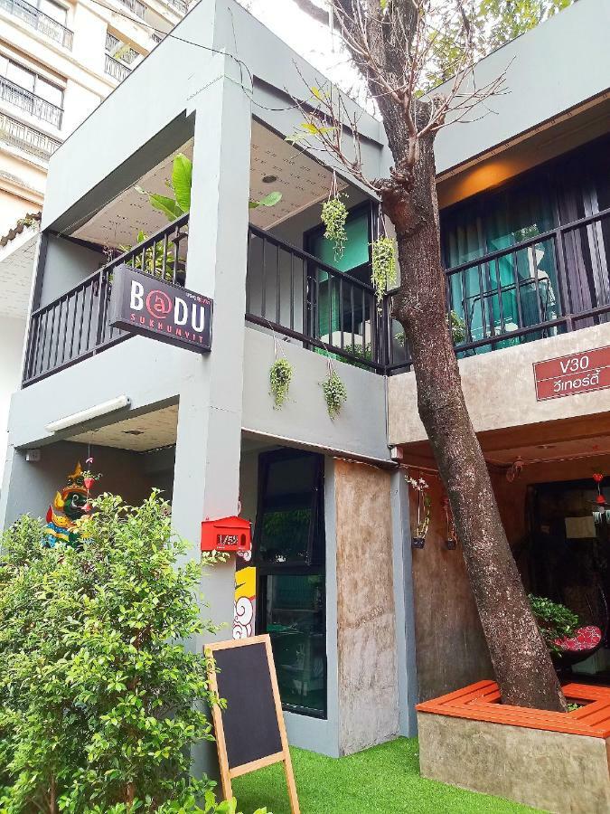 Badu Sukhumvit Dormitory Bangkok Exteriér fotografie